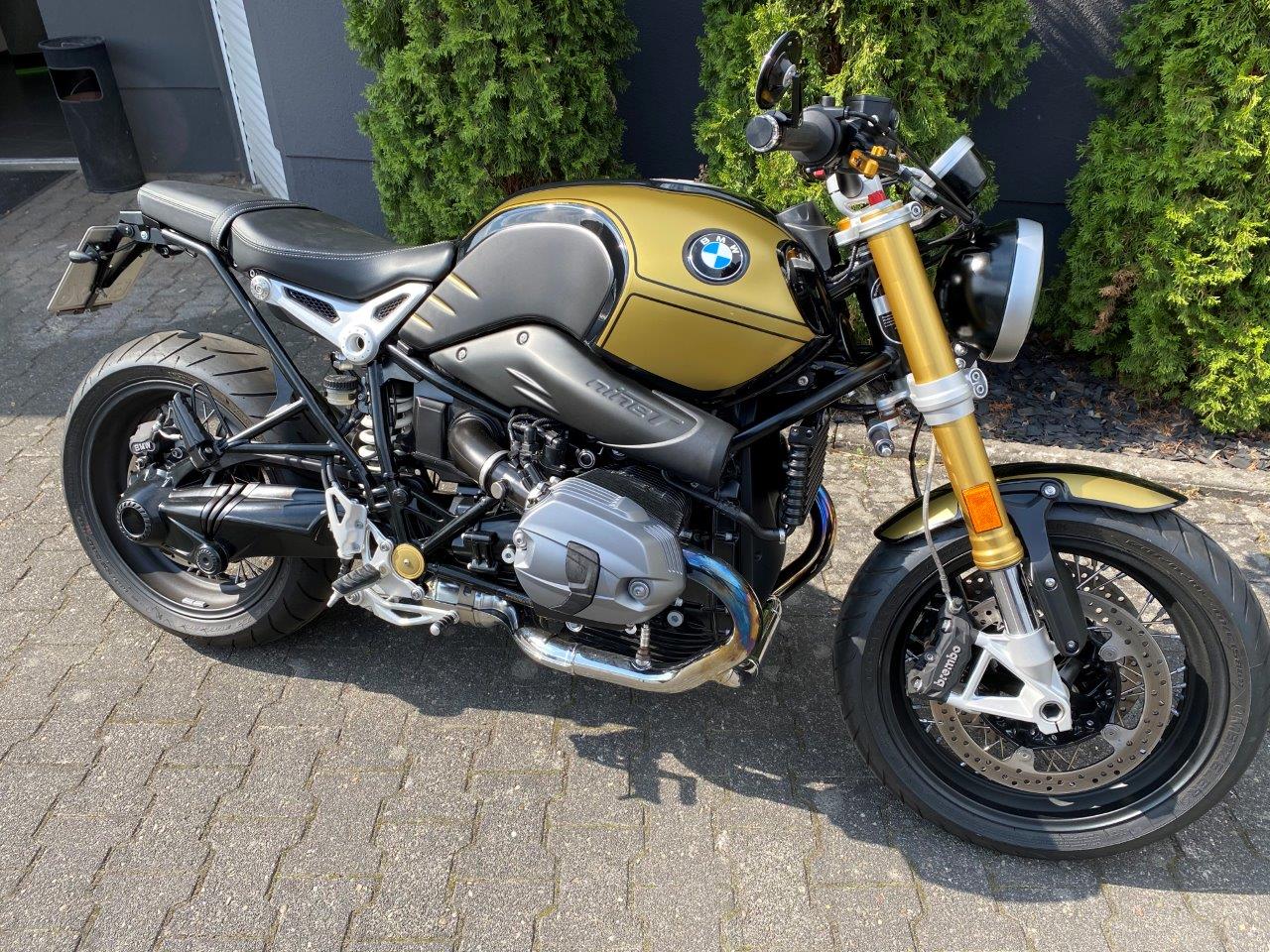 BMW R9T-Gold | Pro Bike Motor GmbH-Kawasaki Vertragshändler | Kawasaki ...